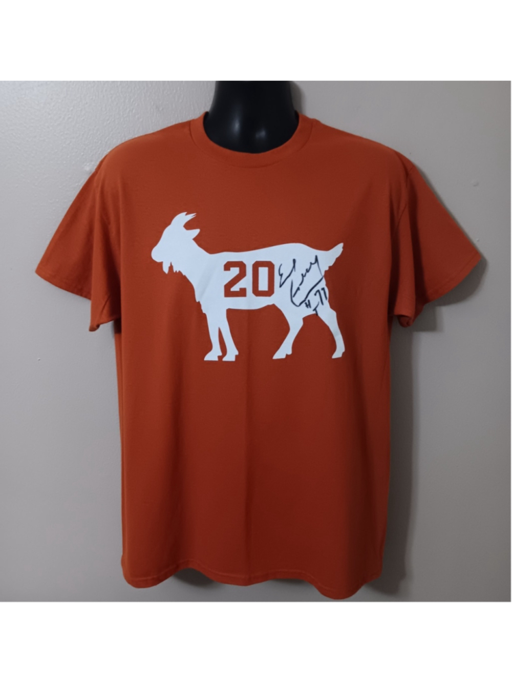 Earl Campbell Texas Longhorns Football Goat #20 Adult Large T-Shirt Signed NWOT